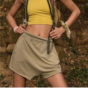 FP Movement hot shot harem shorts size xs in matcha